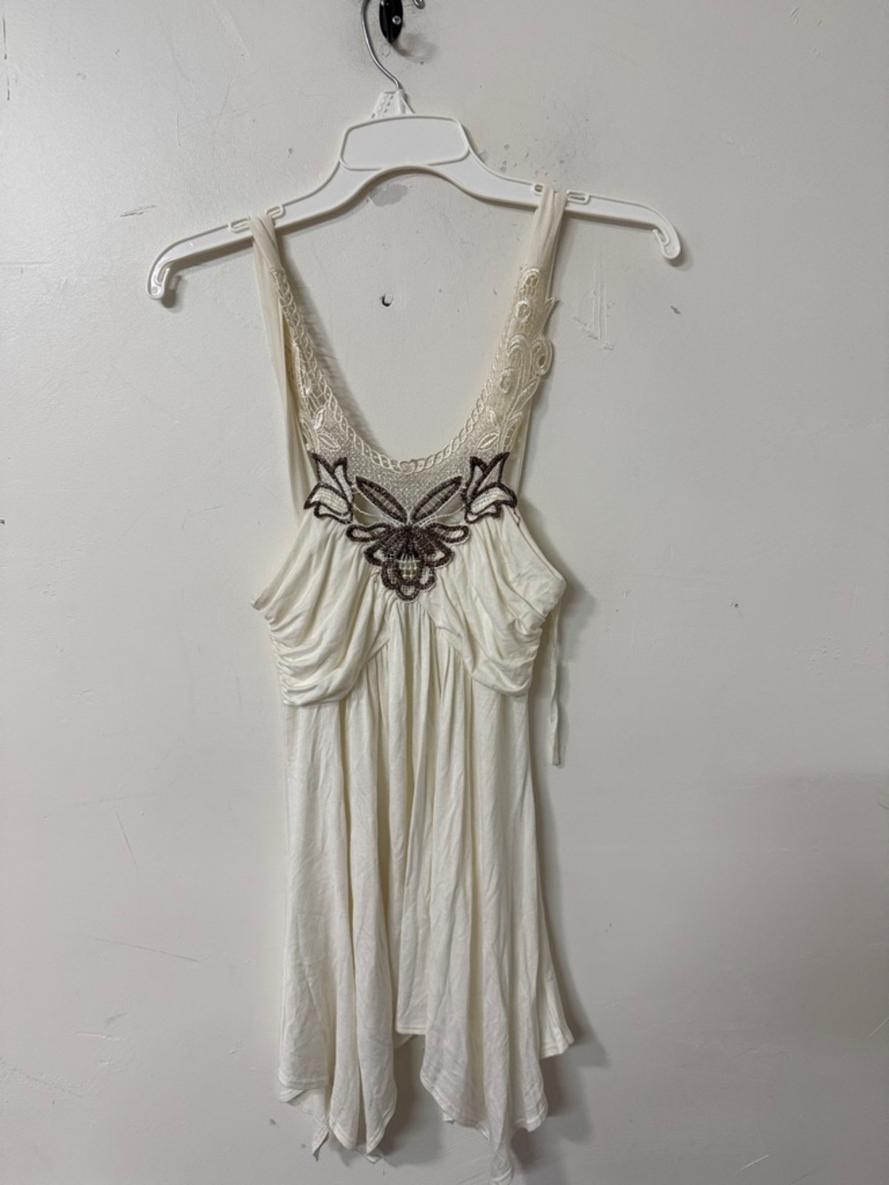 Embroidered Cream Tank Top with Lace Trim Y2K